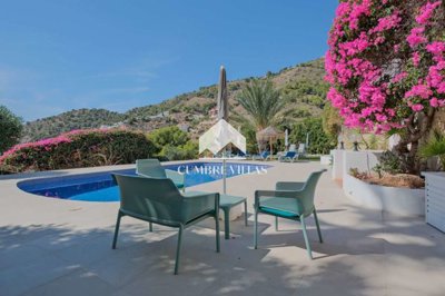 20251008153928000000dsf8286