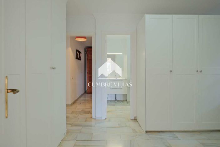 Image No.39-4 Bed Villa for sale