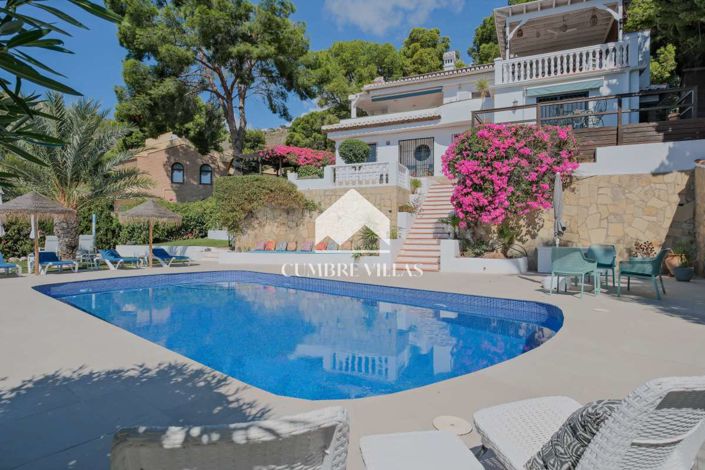 Image No.4-4 Bed Villa for sale