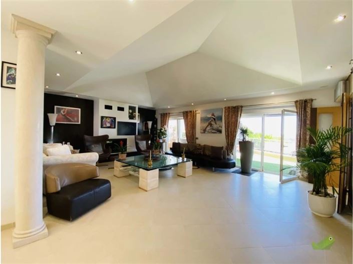 Image No.19-5 Bed Villa for sale