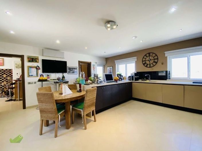 Image No.23-5 Bed Villa for sale