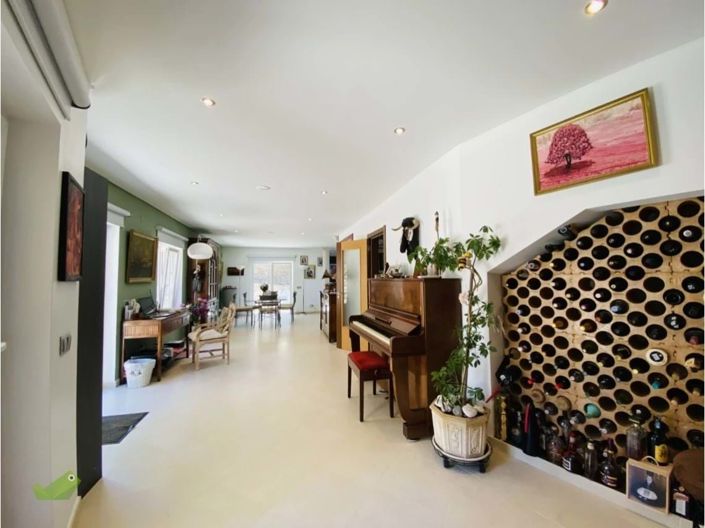 Image No.25-5 Bed Villa for sale