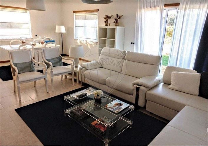 Image No.5-2 Bed Townhouse for sale