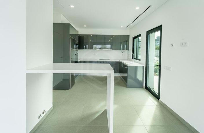 Image No.7-4 Bed Villa for sale