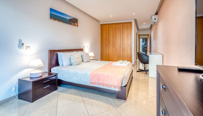 Image No.13-6 Bed Villa for sale