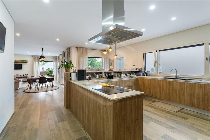 Image No.6-5 Bed Villa for sale