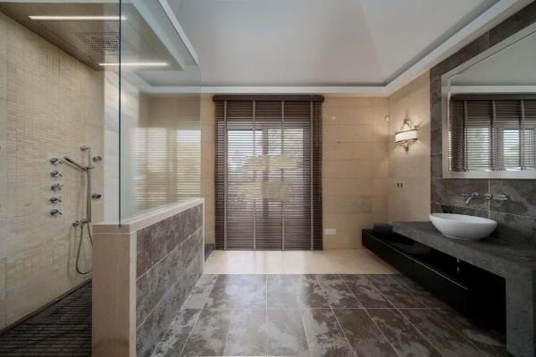 Image No.10-6 Bed Villa for sale