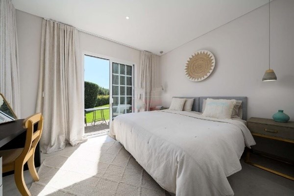 Image No.9-6 Bed Villa for sale