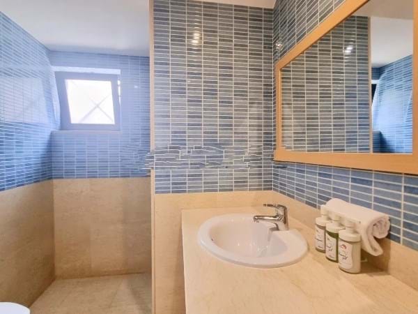 Image No.9-4 Bed Villa for sale