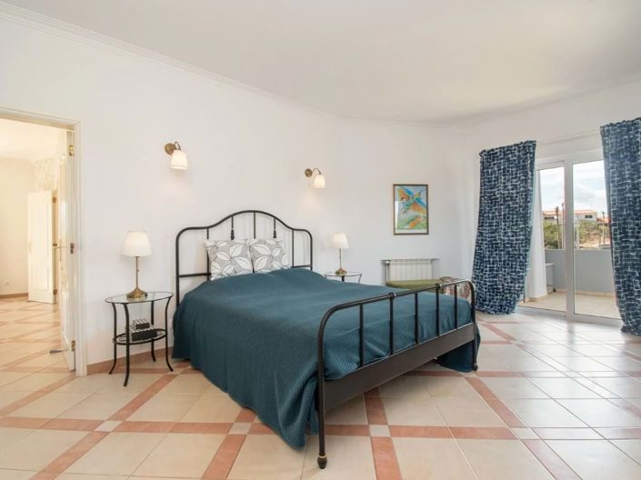 Image No.11-4 Bed Villa for sale