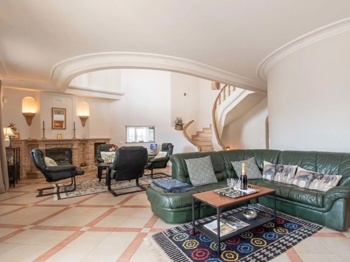 Image No.4-4 Bed Villa for sale