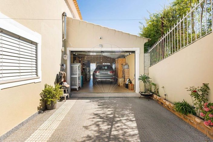 Image No.10-4 Bed Villa for sale