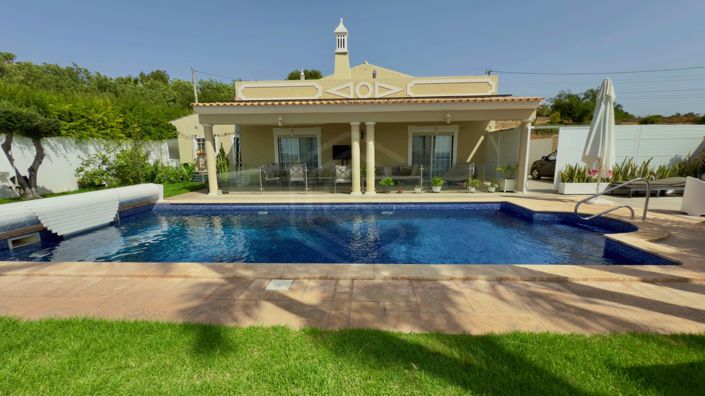 Image No.3-4 Bed Villa for sale