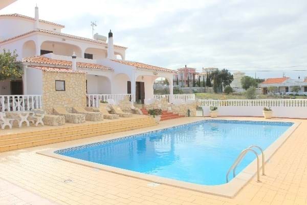 Image No.1-10 Bed Villa for sale