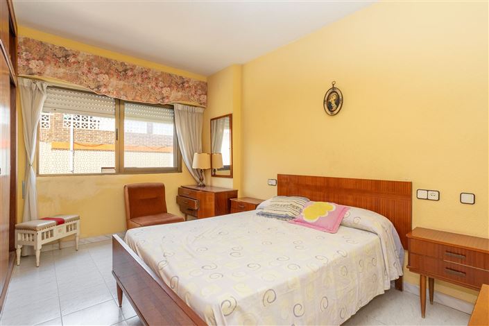 Image No.12-3 Bed Apartment for sale