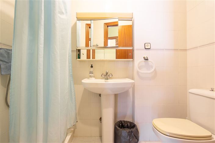 Image No.15-3 Bed Apartment for sale