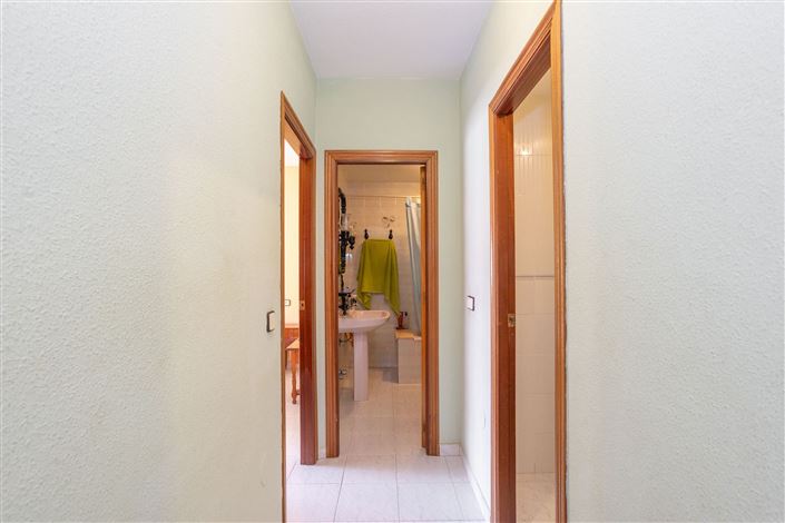 Image No.18-3 Bed Apartment for sale