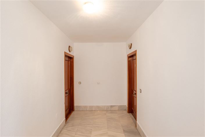 Image No.22-3 Bed Apartment for sale