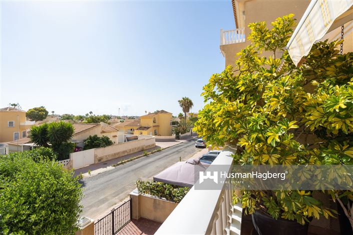 Image No.19-4 Bed Property for sale