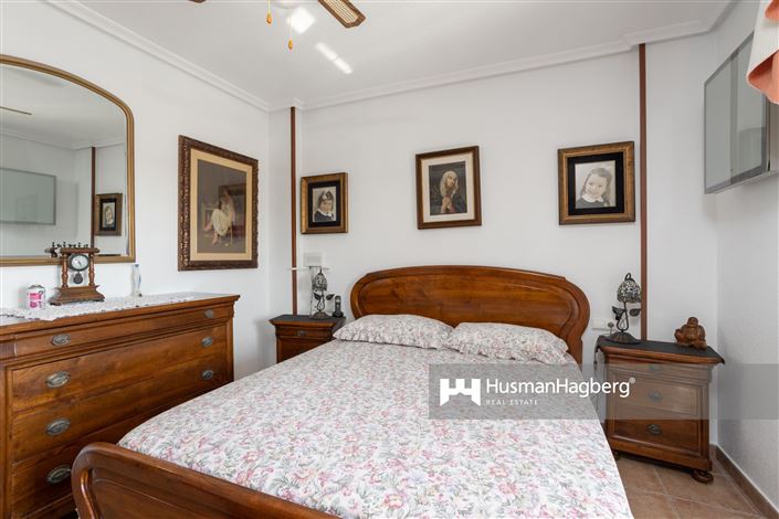 Image No.20-4 Bed Property for sale