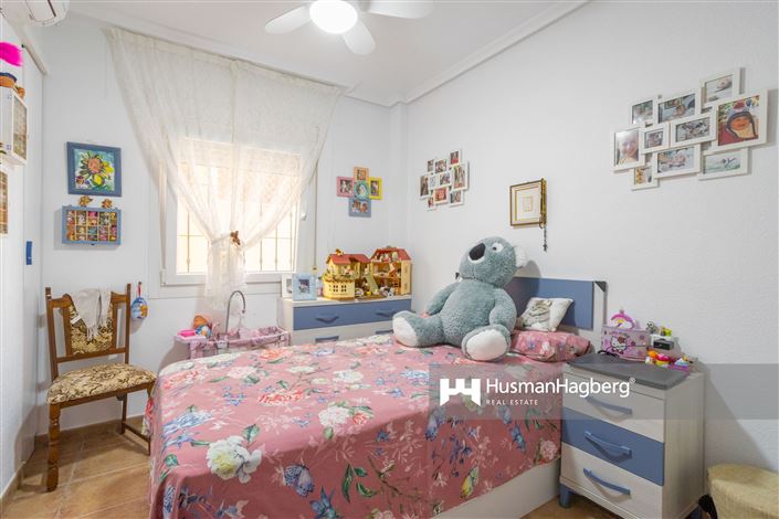 Image No.22-4 Bed Property for sale