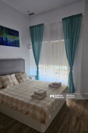 med79f25e8b807a4ae3844a94d9b3e55f27-1880x2820