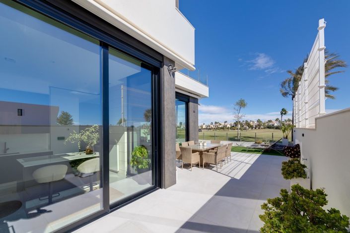 Image No.11-3 Bed Villa for sale