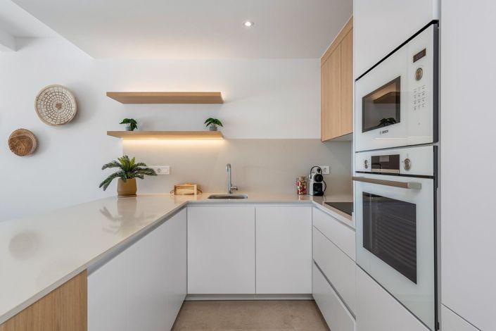 Image No.17-3 Bed Townhouse for sale