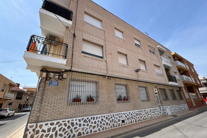 Image No.1-3 Bed Apartment for sale