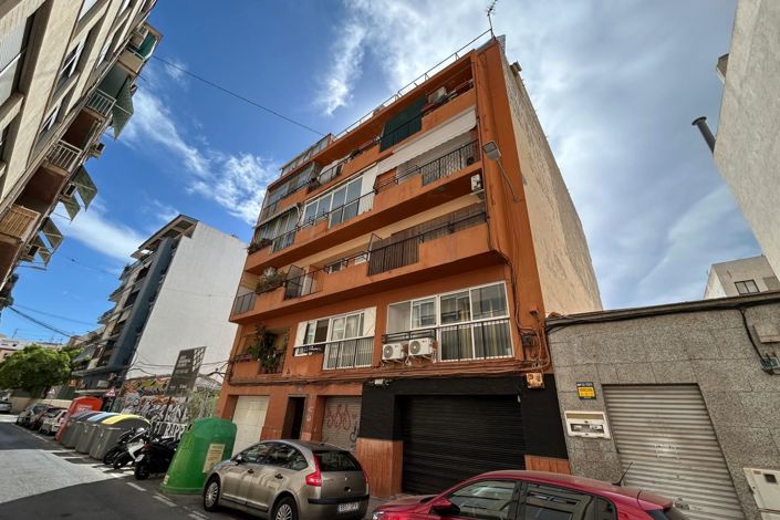 Image No.1-3 Bed Apartment for sale