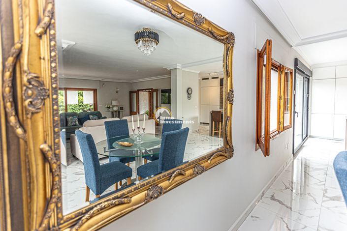 Image No.18-4 Bed Villa for sale