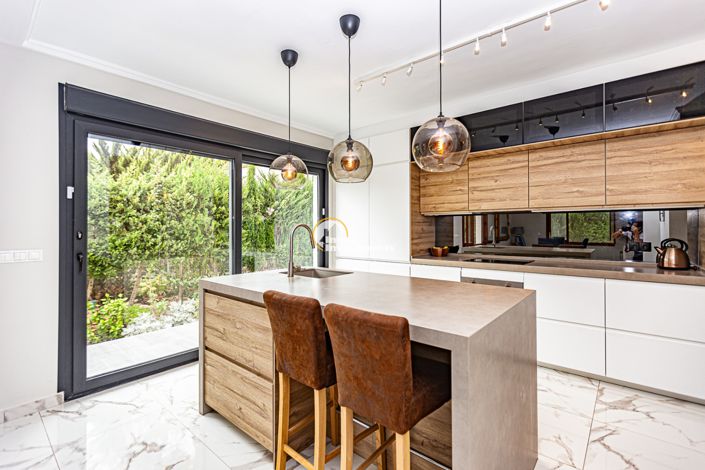 Image No.20-4 Bed Villa for sale