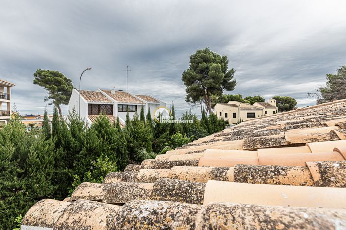 Image No.32-4 Bed Villa for sale