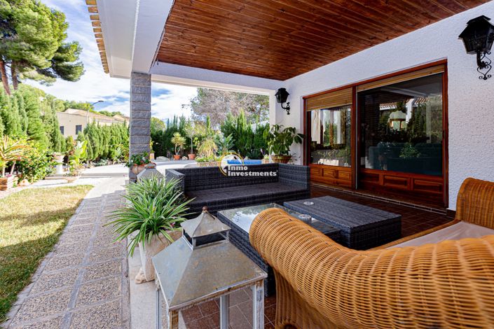 Image No.4-4 Bed Villa for sale