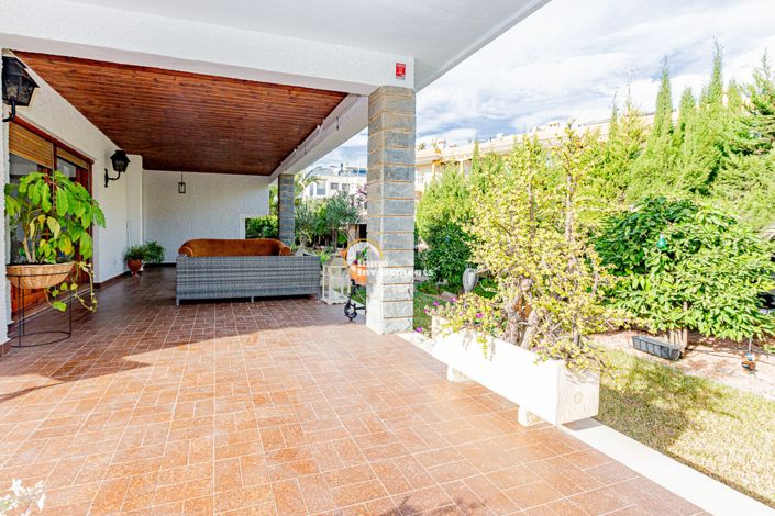 Image No.5-4 Bed Villa for sale