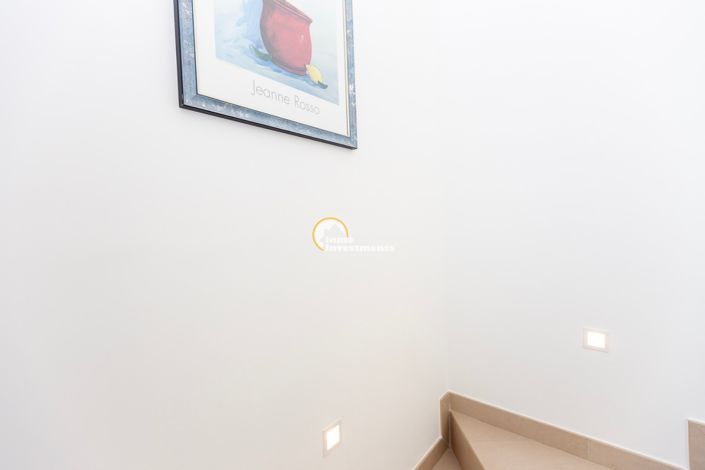 Image No.25-3 Bed Villa for sale