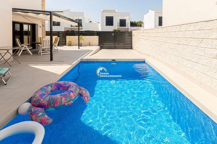 Image No.3-3 Bed Villa for sale