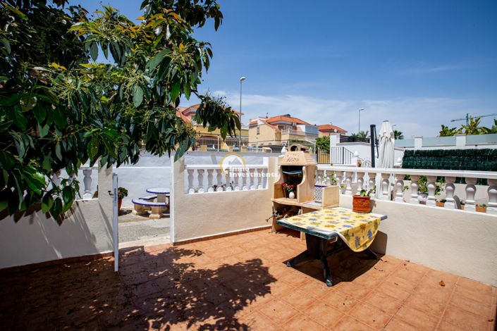 Image No.5-3 Bed Townhouse for sale