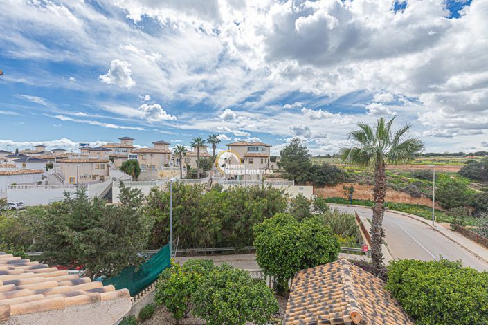 Image No.29-3 Bed Villa for sale