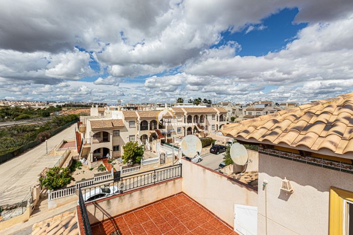 Image No.36-3 Bed Villa for sale