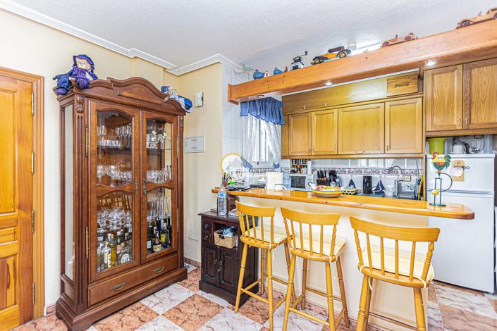 Image No.12-3 Bed Villa for sale