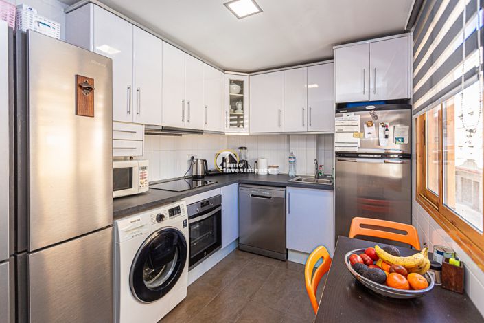 Image No.10-3 Bed Apartment for sale