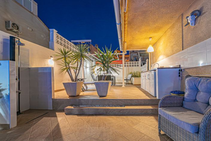 Image No.20-4 Bed Villa for sale