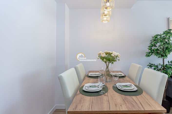 Image No.11-3 Bed Townhouse for sale