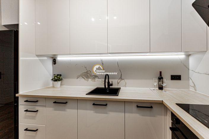 Image No.14-3 Bed Townhouse for sale