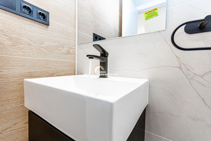 Image No.23-3 Bed Townhouse for sale