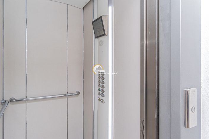 Image No.42-2 Bed Apartment for sale