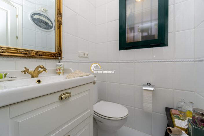 Image No.15-2 Bed Townhouse for sale