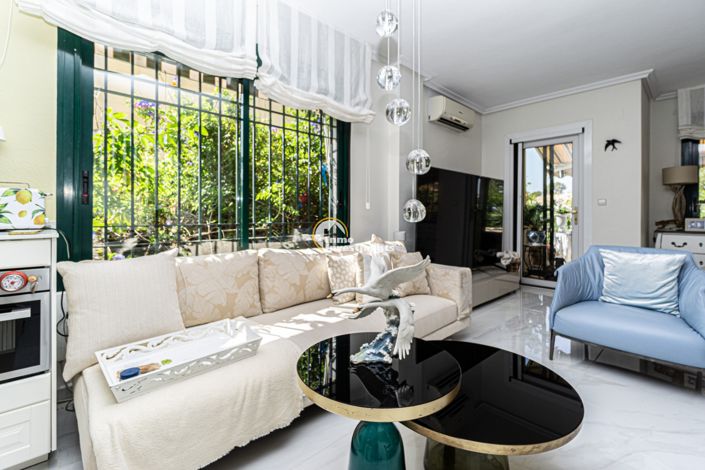 Image No.16-2 Bed Townhouse for sale