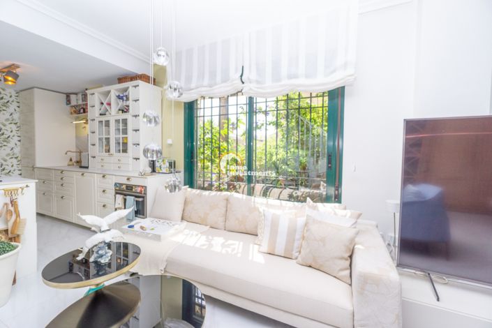 Image No.18-2 Bed Townhouse for sale